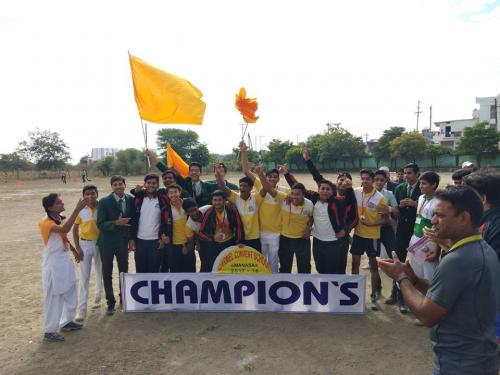 26730775_2084933681792787_2977533253414808063_n