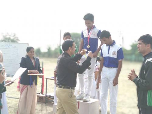 26907472_2084935031792652_6631293324862443401_n